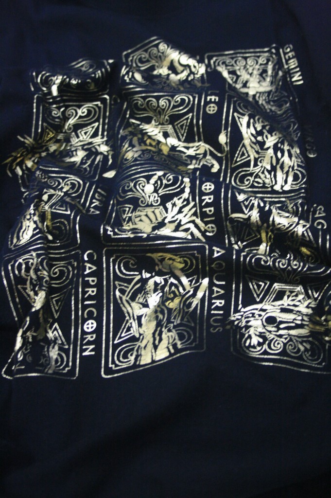 Saint Seiya Gold Foil T-shirt | chenyongyuan.com